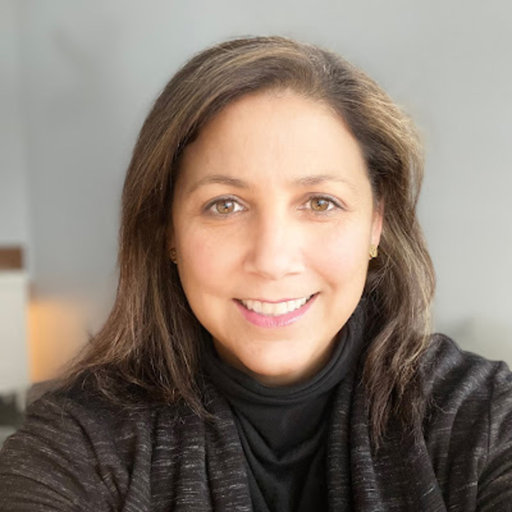 Meet your Posher, Claudia